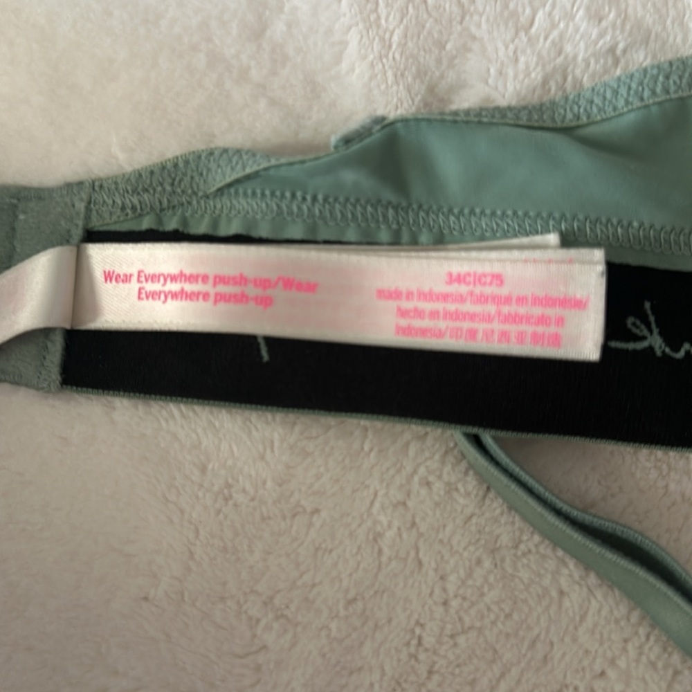 Vs Pink Bra Bundle - image 4